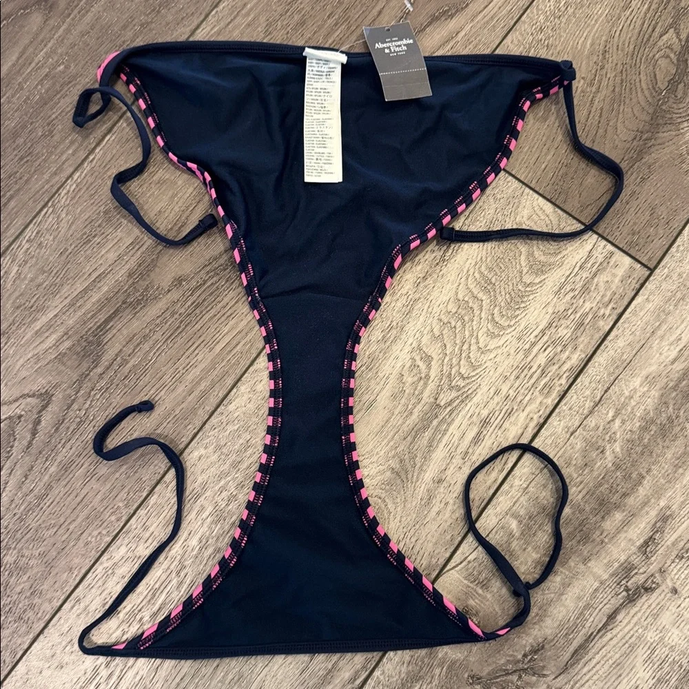 A&F striped string bikini XS/S - Picture 8 of 13